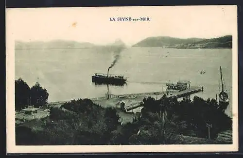 AK La Seyne-sur-Mer, Panorama mit Dampfer