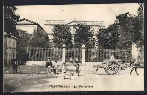 AK Draguignan, La Préfecture