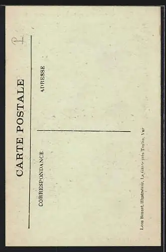 AK Hyères-les-Palmiers, Jolie vue dans la rue de l`Évêché