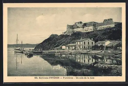 AK Port-Cros, Un coin de la baie