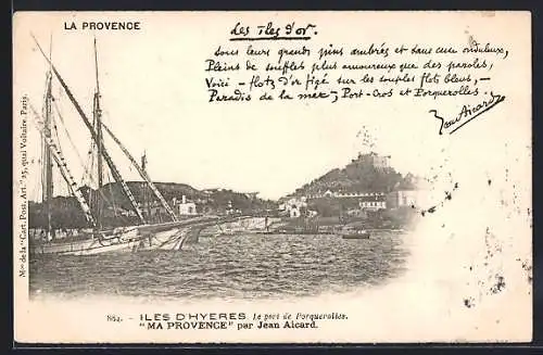 AK Porquerolles, Le port avec voiliers en vue de la colline fortifiée