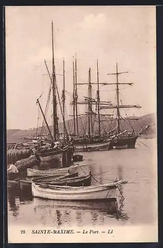 AK Sainte-Maxime, Le Port avec voiliers amarrés