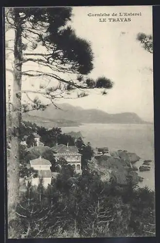 AK Le Trayas, Corniche de l`Esterel avec vue sur la mer et les villas côtières