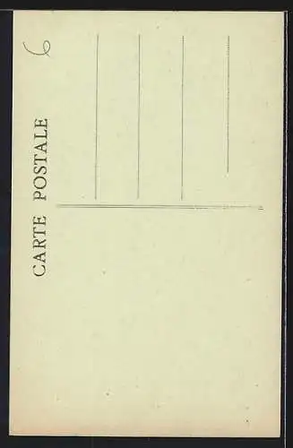 AK La Valette, Porte de l`église avec statue religieuse