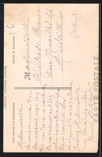 AK Rians, Rue Arabe avec arc en pierre et passants dans la ruelle étroite