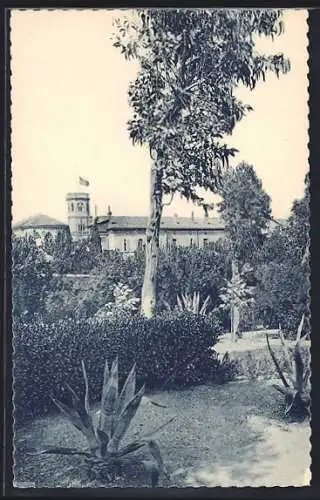 AK Brazzaville, Vue de l`Institution Ste. Marie avec jardin luxuriant