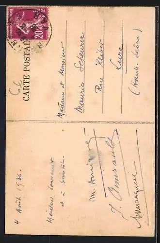 AK Carces, Place de l`Horloge avec fontaine et tour de l`horloge