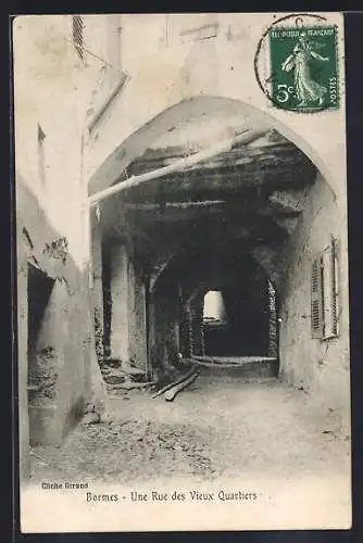 AK Bormes, Une Rue des Vieux Quartiers