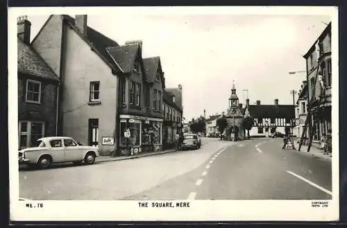 AK Mere, The Square