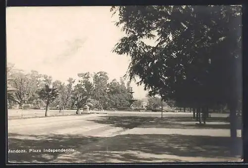 AK Mendoza, Plaza Independencia