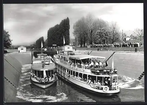 AK Basler Rheinschiffahrt, Personenboote Rheinfelden und Rhyblitz in der Schleuse Augst