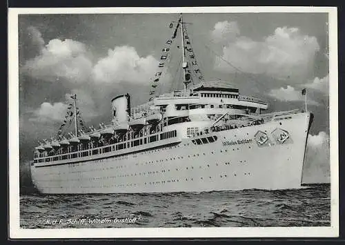 AK Passagierschiff Wilhelm Gustloff in voller Fahrt