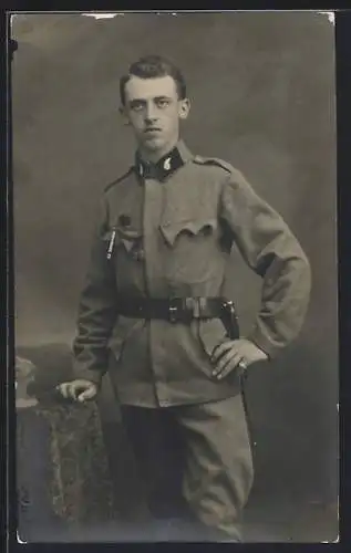 Foto-AK Österreichischer Soldat des Eisenbahnregiments