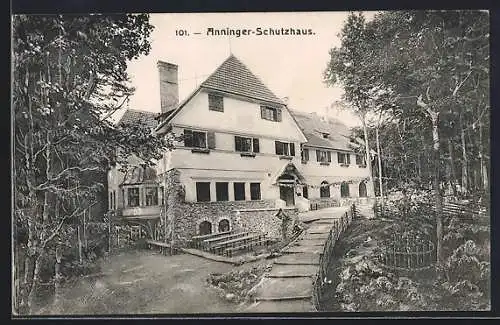 AK Anninger-Schutzhaus, Frontansicht mit Treppenzugang