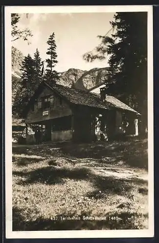 AK Bludenz, Touristenhaus Schattenlagant, Ansicht mit Bergpanorama