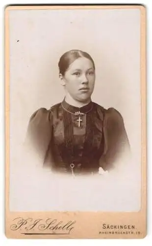Fotografie P.J. Schell, Säckingen, Rheinbrückstr. 19, Porträt einer Frau