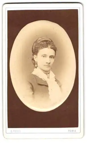 Fotografie G. Felici, Roma, Via del Babuino 76, Porträt einer Dame