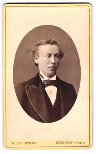 Fotografie Robert Spreng, Säckingen am Rhein, Porträt eines jungen Mannes