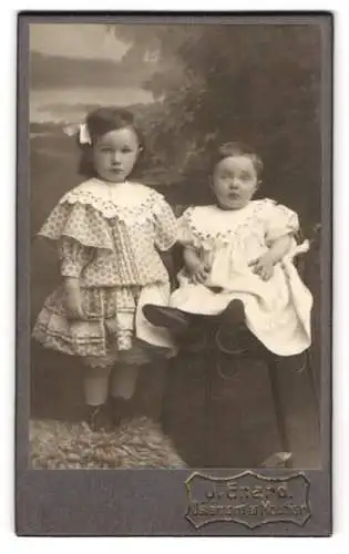 Fotografie J. Enard, Delémont, Avenue de la Gare, Kinderportrait