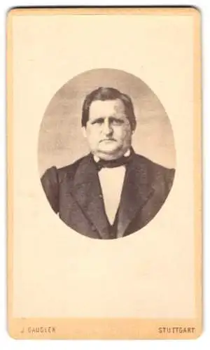Fotografie J. Gaugler, Stuttgart, Calwer Str. 58, Porträt eines Herrn