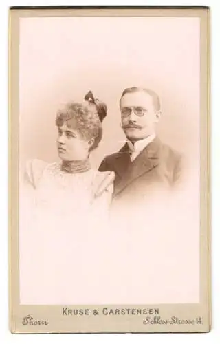 Fotografie Kruse & Carstensen, Thorn, Schloss-Strasse 14, Porträt eines Paares