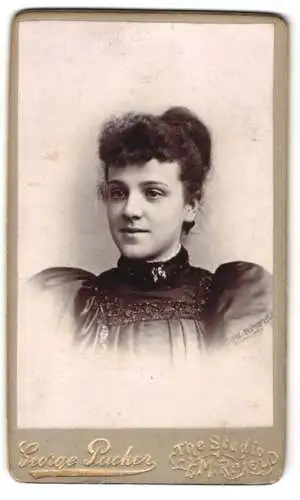 Fotografie George Packer, Mirfield, Damenporträt