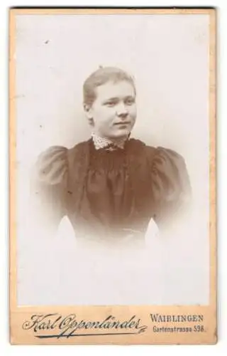 Fotografie Karl Oppenländer, Waiblingen, Gartenstrasse 598, Porträt einer Frau