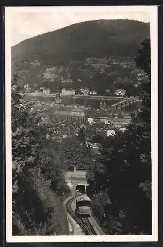 AK Heidelberg, Bergbahn mit Blick auf den Ort, Neckar und Heiligenberg