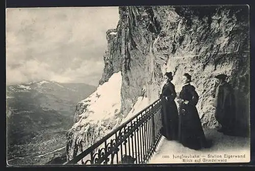 AK Jungfraubahn, Station Eigerwand mit Blick auf Grindelwald