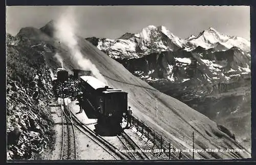 AK Brienz, Brienzer-Rothorn mit Bergbahn, Eiger, Mönch und Jungfrau