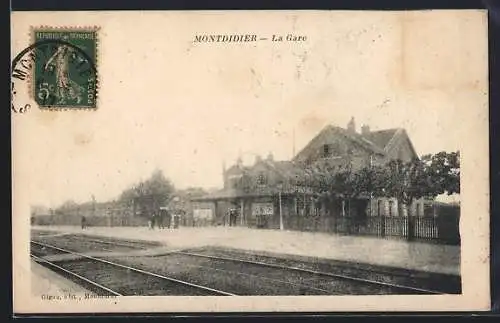 AK Montdidier, La Gare, Bahnhof
