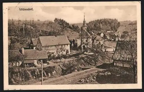 AK Lückendorf, Blick auf den Ort mit Kirche