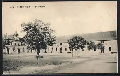 AK Schmorkau / Königsbrück, Schlosshof des Lagers