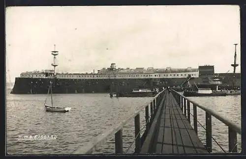 AK HMS Fisgard im Hafen