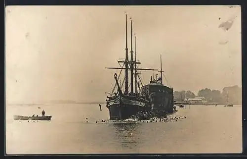 Foto-AK HMS Mercury auf See