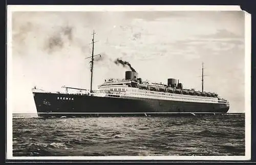 AK Passagierschiff Bremen mit rauchenden Schloten