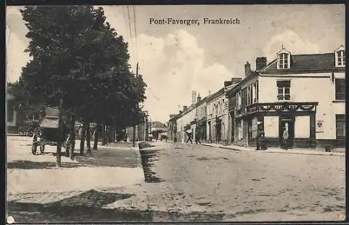 AK Pont-Faverger, Ortsansicht mit Strassenpartie
