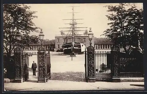 AK Greenwich, Entrance to Royal Naval School