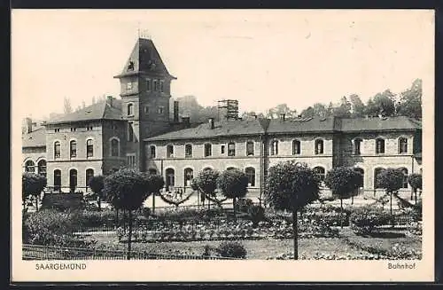 AK Sarreguemines, La Gare, Bahnhof