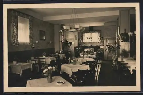 AK Heiligenhafen, Ostseebad, Käppen Plambeck`s Cafe, Am Strande 1, Innenansicht