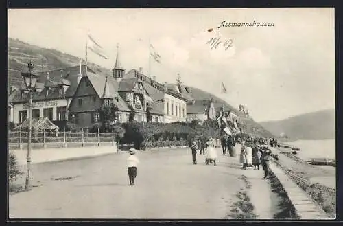AK Assmannshausen, Strandpromenade mit Hotel und Gasthof zur Krone