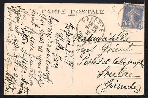 AK Fayence, Vue générale depuis la colline avec fortifications et village en arrière-plan