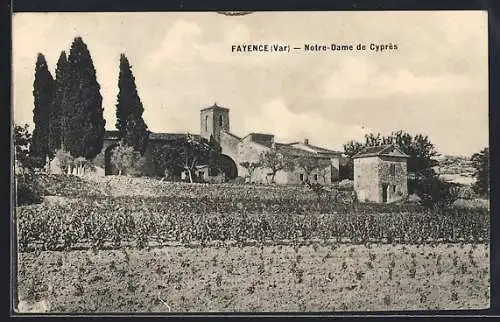 AK Fayence, Notre-Dame de Cyprès et vignobles adjacents