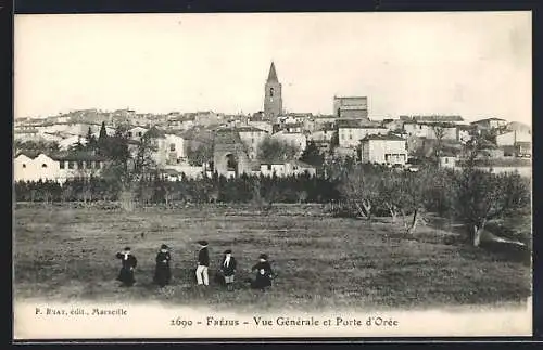 AK Fréjus, Vue Générale et Porte d`Orée