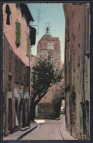 AK Grasse, Rue étroite avec vue sur la tour de l`horloge
