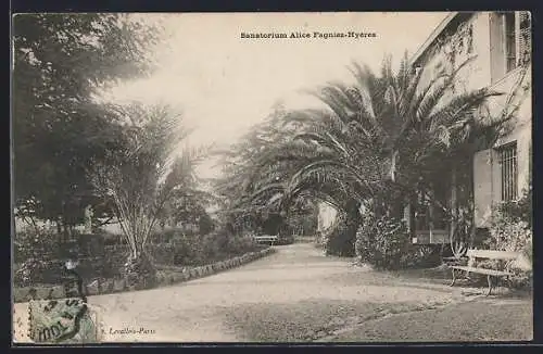 AK Hyères, Sanatorium Alice Fagniez umgeben von Palmen