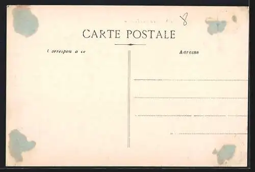 AK Hyères, Rue Barbecane avec habitants et arbres