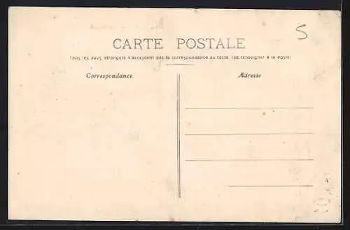 AK Toulon, Avenue Colbert avec palmiers et bâtiments historiques