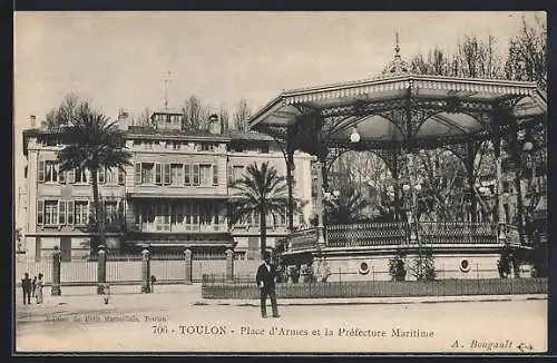 AK Toulon, Place d`Armes et la Préfecture Maritime