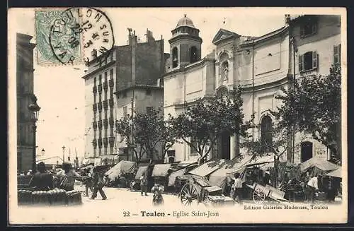 AK Toulon, Église Saint-Jean et marché animé devant l`église